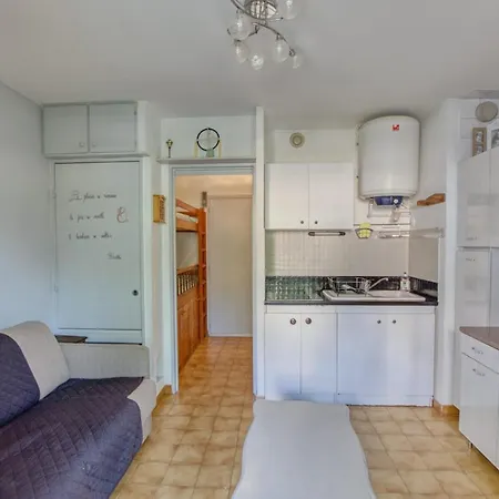Apartment Charming Studio With Terrace In Sur Mer Sanary-sur-Mer