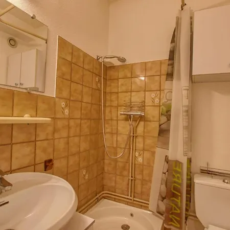 Apartment Charming Studio With Terrace In Sur Mer Sanary-sur-Mer