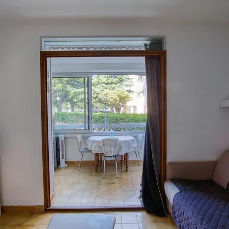 Charming Studio With Terrace In Sur Mer Apartment
