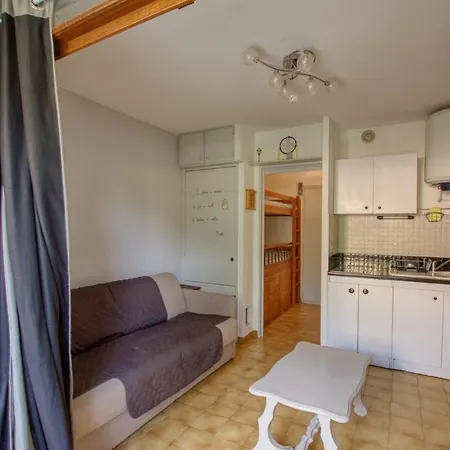 Charming Studio With Terrace In Sur Mer *